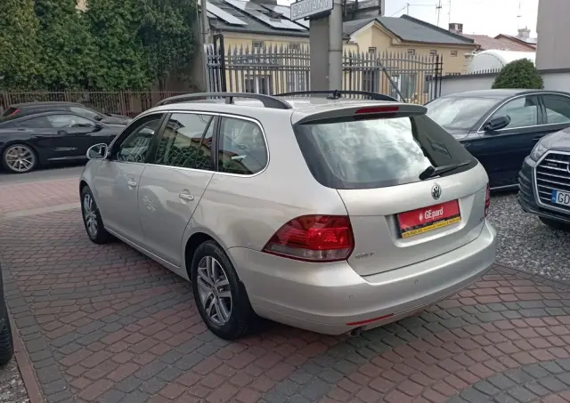 VOLKSWAGEN Golf Variant 1.6 TDI Comfortline