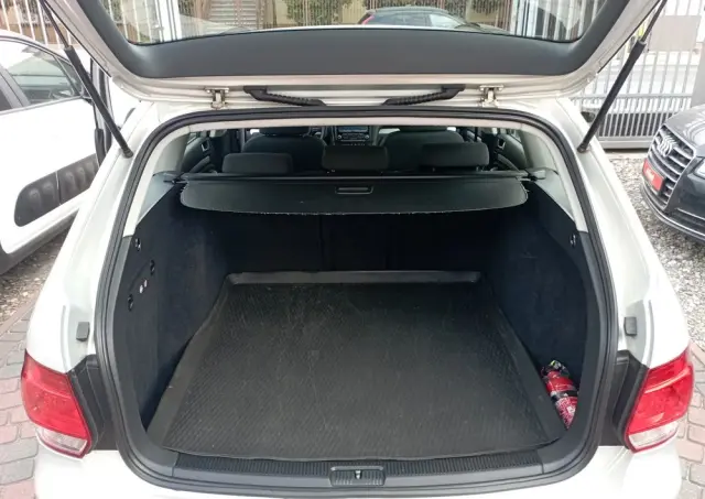 VOLKSWAGEN Golf Variant 1.6 TDI Comfortline