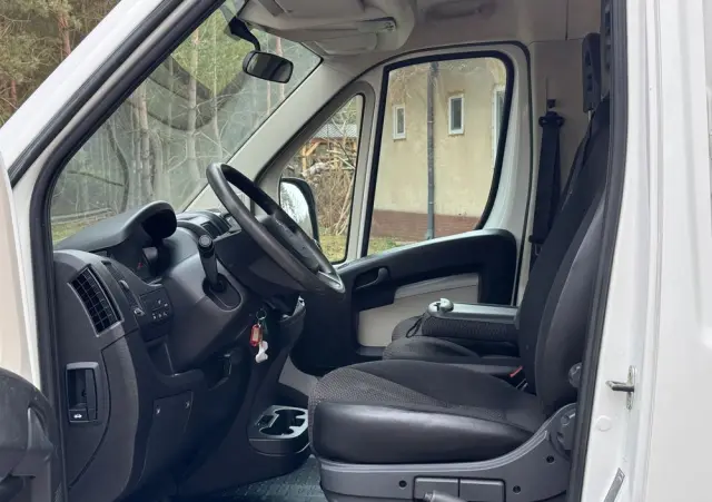 PEUGEOT Boxer Maxi 2.2 HDI 165KM L4 Brygadówka 