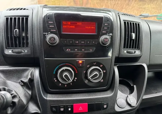 PEUGEOT Boxer Maxi 2.2 HDI 165KM L4 Brygadówka 