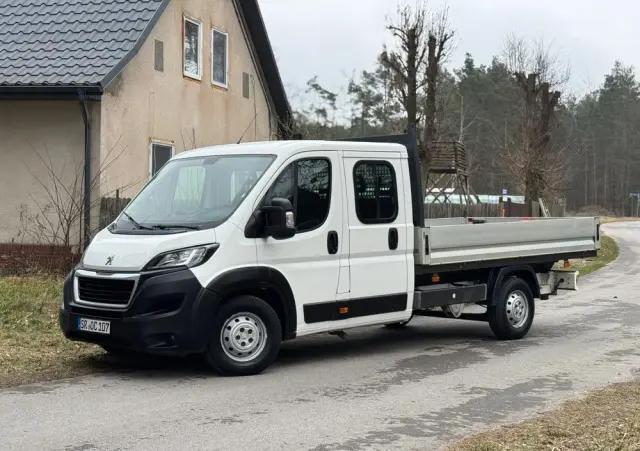 PEUGEOT Boxer Maxi 2.2 HDI 165KM L4 Brygadówka 