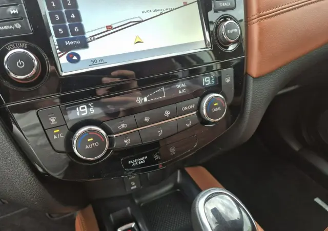 NISSAN X-Trail 1.7 dCi Tekna 4WD