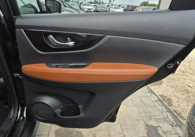 NISSAN X-Trail 1.7 dCi Tekna 4WD