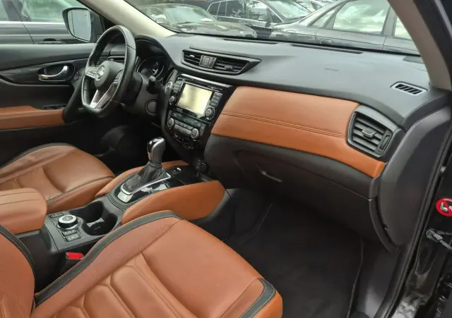 NISSAN X-Trail 1.7 dCi Tekna 4WD