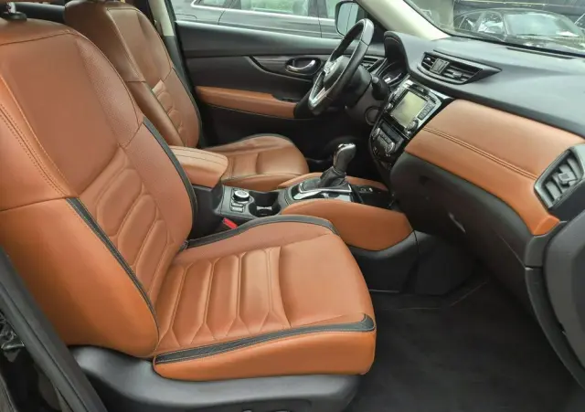 NISSAN X-Trail 1.7 dCi Tekna 4WD