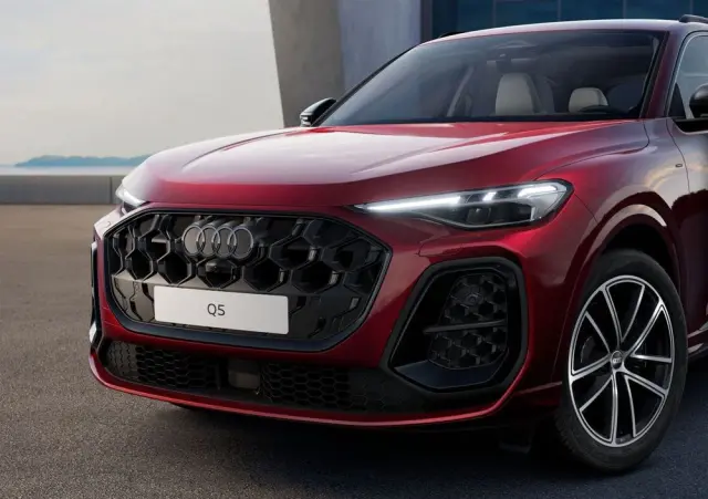 AUDI Q5 