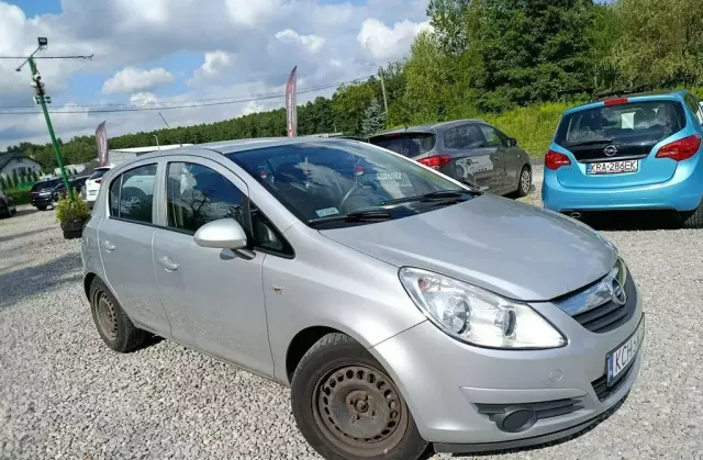 OPEL Corsa 