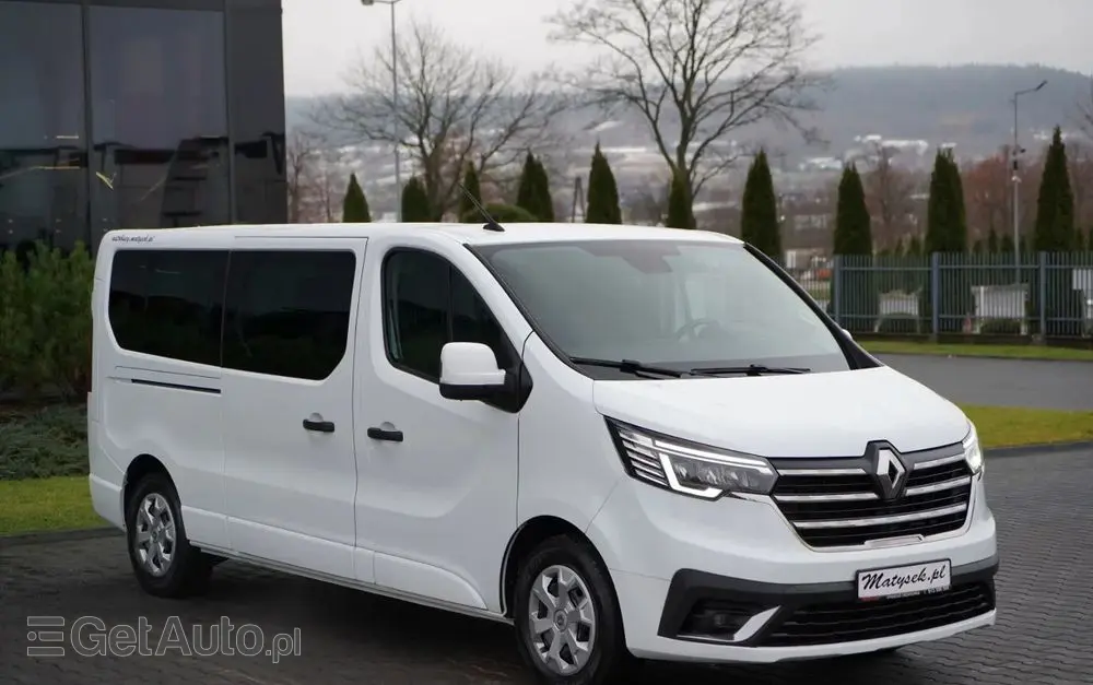RENAULT TRAFIC III / BUS / 9 MIEJSC / PIERWSZY WŁAŚCICIEL / POLSKI SALON / 2022 ROK / 