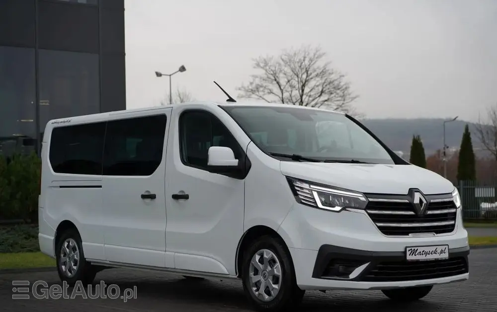 RENAULT TRAFIC III / BUS / 9 MIEJSC / PIERWSZY WŁAŚCICIEL / POLSKI SALON / 2022 ROK / 
