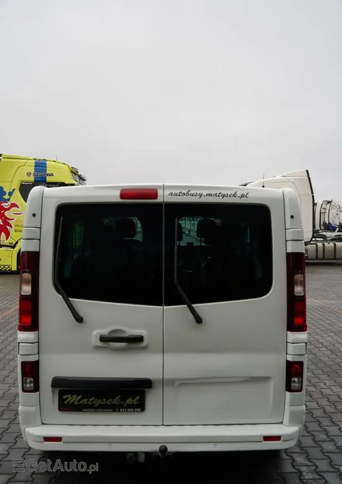 RENAULT TRAFIC III / BUS / 9 MIEJSC / PIERWSZY WŁAŚCICIEL / POLSKI SALON / 2022 ROK / 