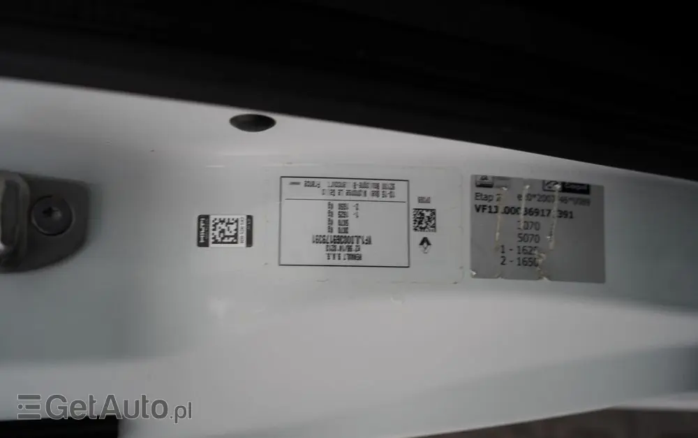 RENAULT TRAFIC III / BUS / 9 MIEJSC / PIERWSZY WŁAŚCICIEL / POLSKI SALON / 2022 ROK / 