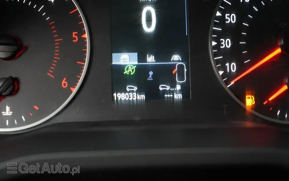 RENAULT TRAFIC III / BUS / 9 MIEJSC / PIERWSZY WŁAŚCICIEL / POLSKI SALON / 2022 ROK / 