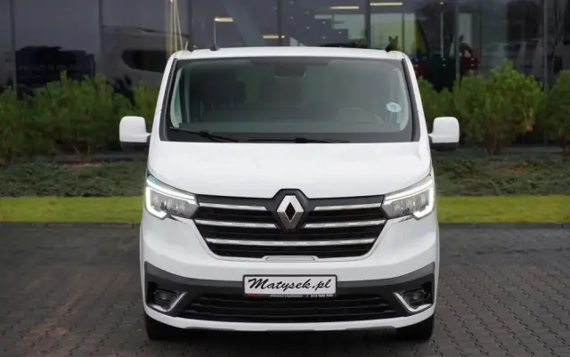 RENAULT TRAFIC III / BUS / 9 MIEJSC / PIERWSZY WŁAŚCICIEL / POLSKI SALON / 2022 ROK / 