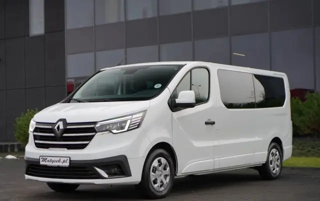 RENAULT TRAFIC III / BUS / 9 MIEJSC / PIERWSZY WŁAŚCICIEL / POLSKI SALON / 2022 ROK / 