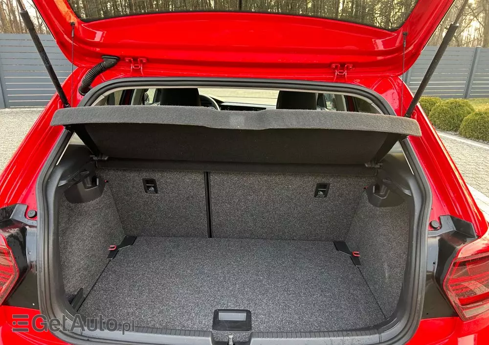 VOLKSWAGEN Polo 1.0 TSI Comfortline DSG