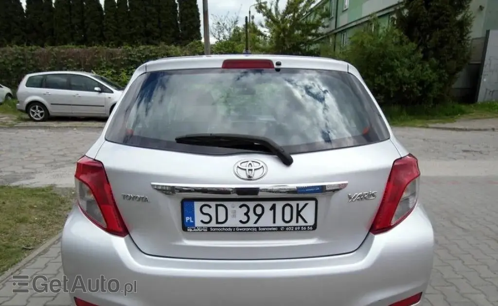 TOYOTA Yaris 