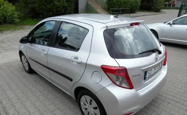 TOYOTA Yaris 