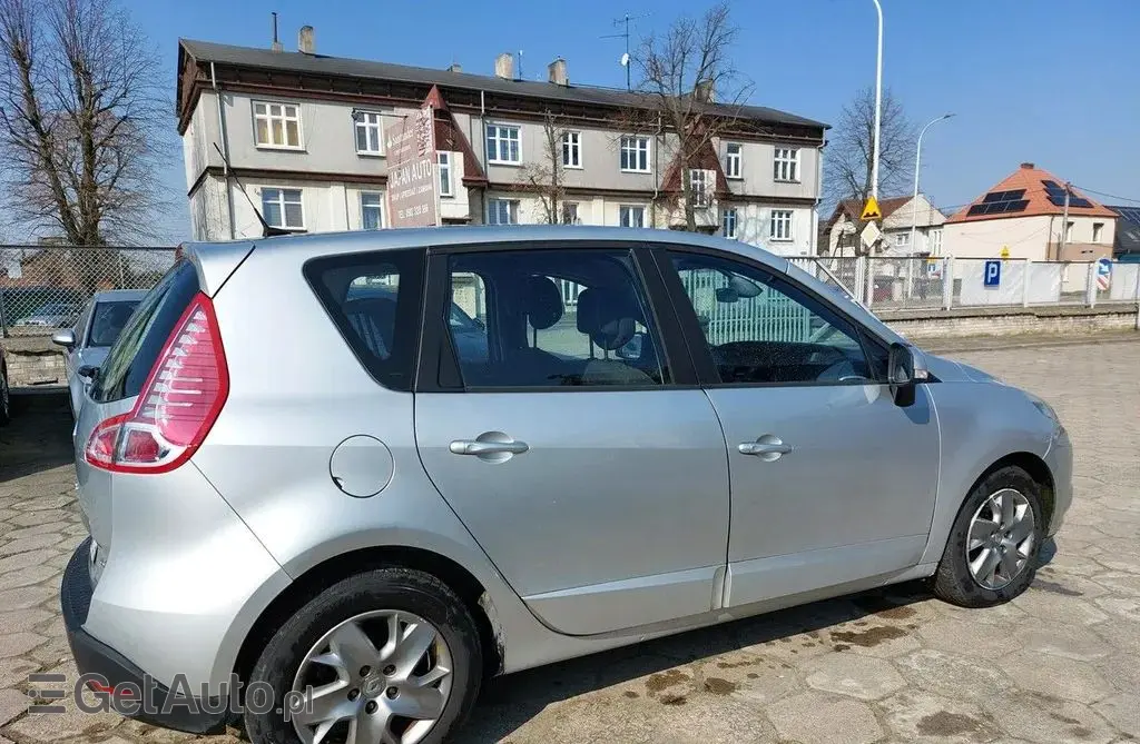 RENAULT Scenic 