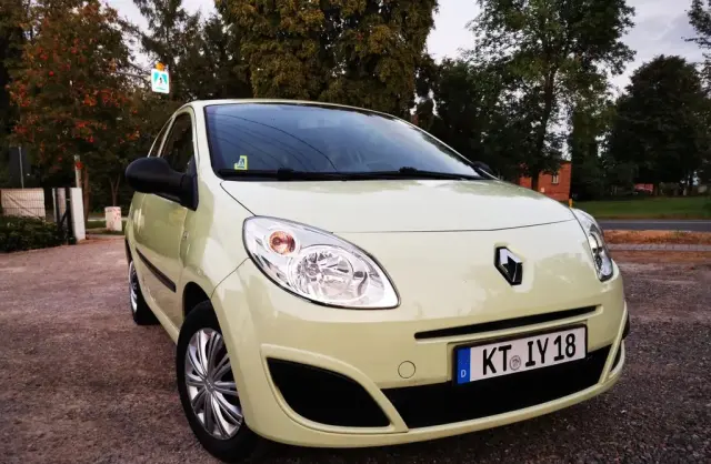 RENAULT Twingo 