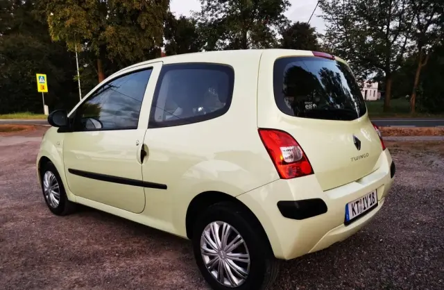 RENAULT Twingo 