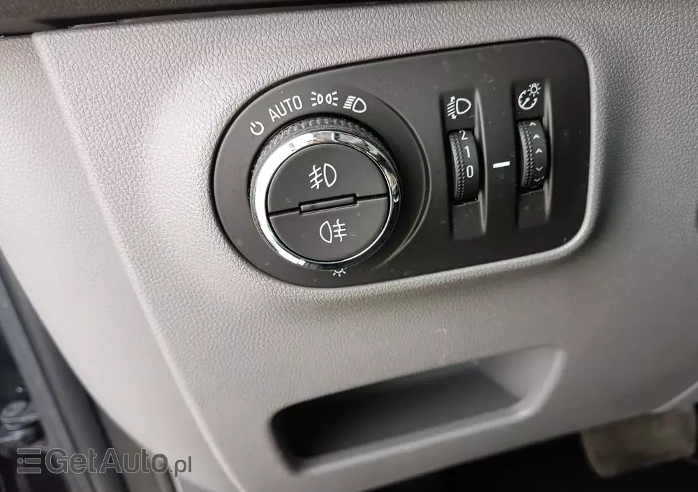 OPEL Corsa 1.4 Easytronic (ecoFLEX) Start/Stop Innovation