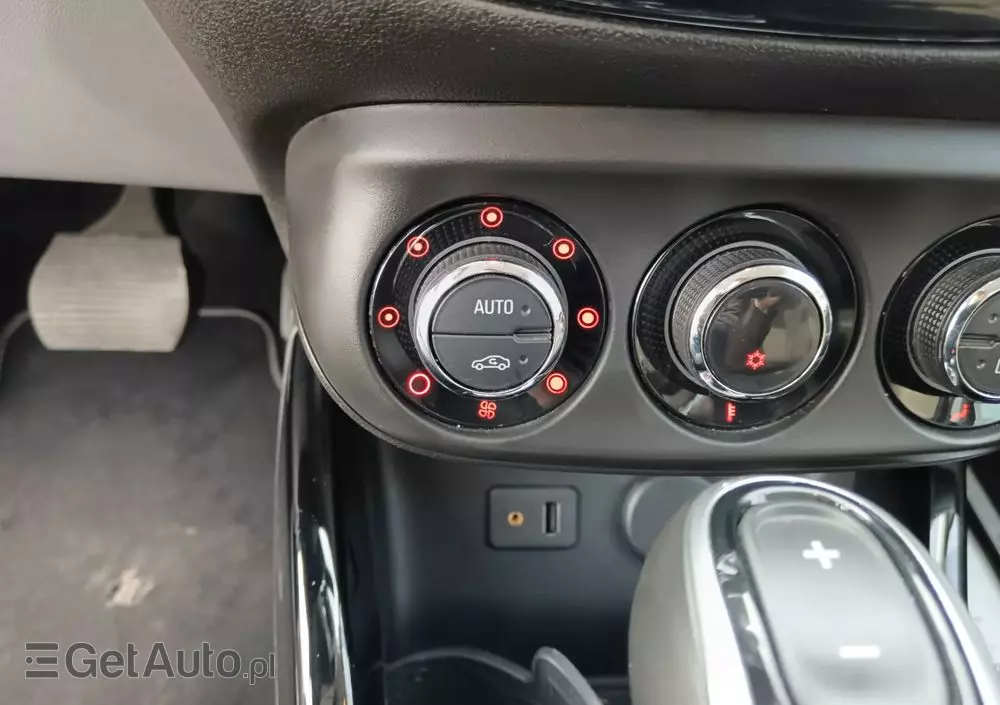 OPEL Corsa 1.4 Easytronic (ecoFLEX) Start/Stop Innovation