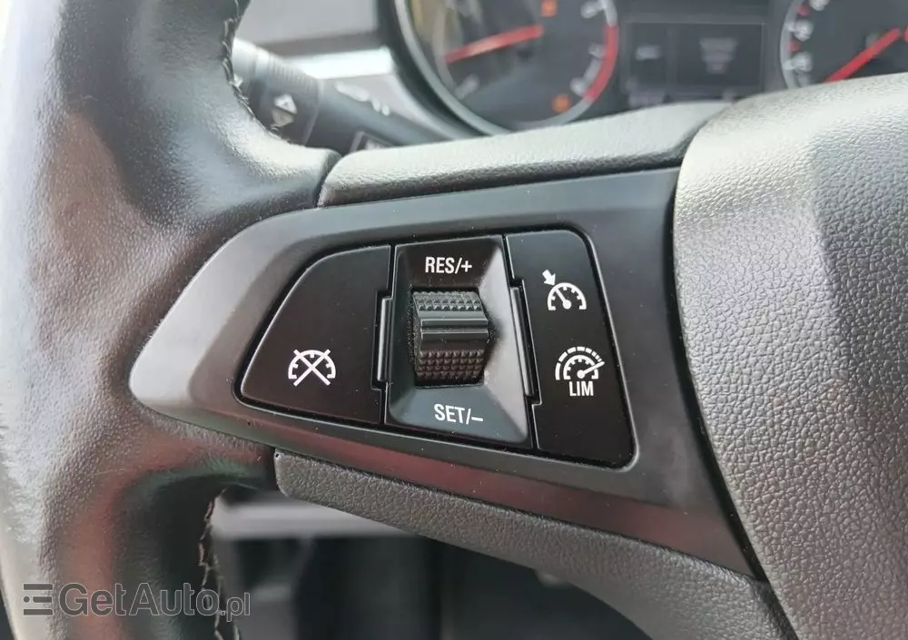 OPEL Corsa 1.4 Easytronic (ecoFLEX) Start/Stop Innovation