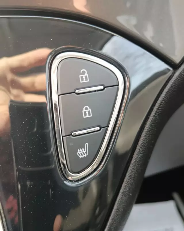 OPEL Corsa 1.4 Easytronic (ecoFLEX) Start/Stop Innovation