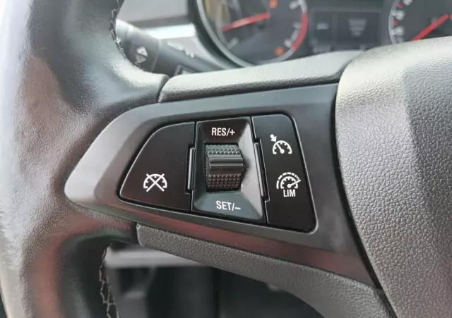 OPEL Corsa 1.4 Easytronic (ecoFLEX) Start/Stop Innovation