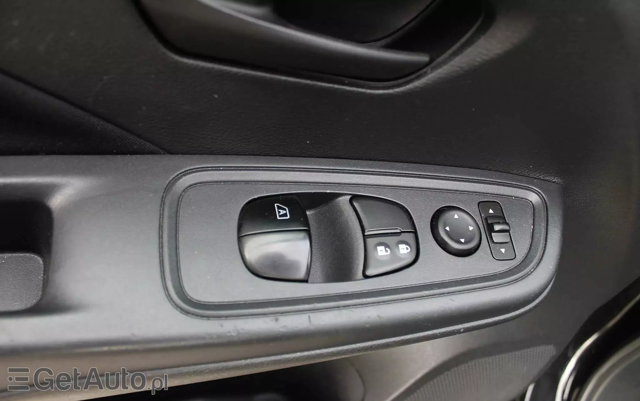 NISSAN Micra 1.0 Visia