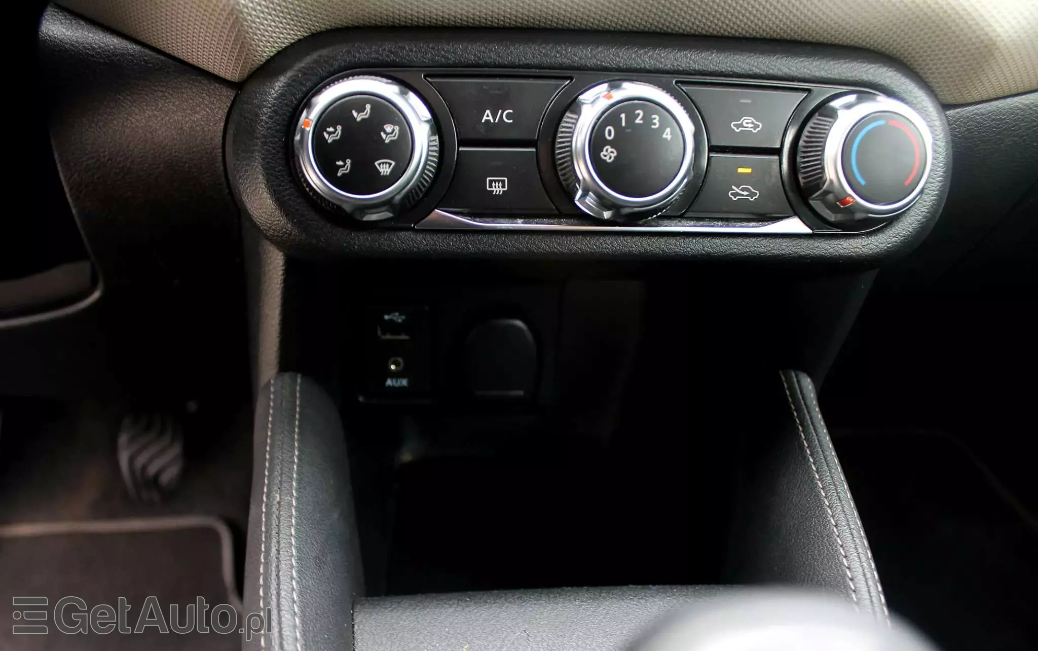 NISSAN Micra 1.0 Visia