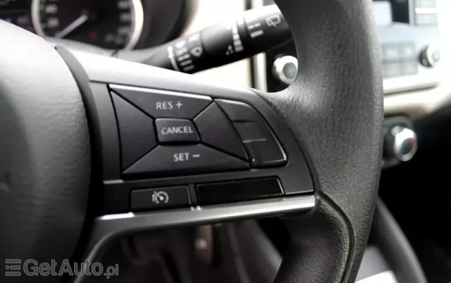 NISSAN Micra 1.0 Visia