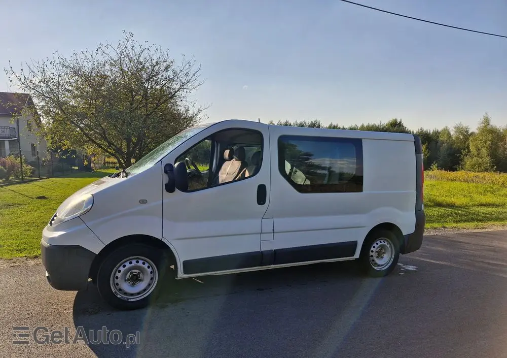 RENAULT TRAFIC 