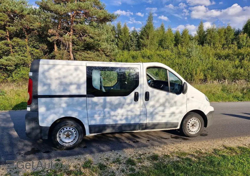 RENAULT TRAFIC 