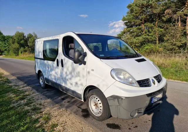 RENAULT TRAFIC 