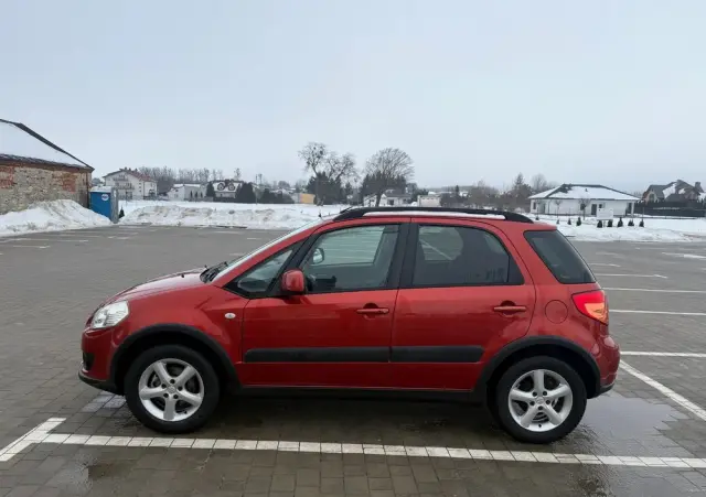 SUZUKI SX4 1.6 GS / Premium 4WD