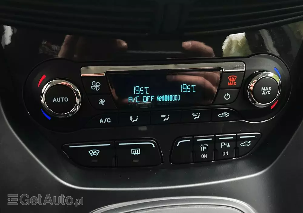 FORD Kuga 2.0 TDCi 4WD Titanium