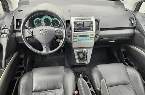 TOYOTA Corolla Verso 