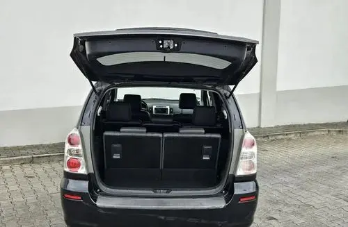 TOYOTA Corolla Verso 
