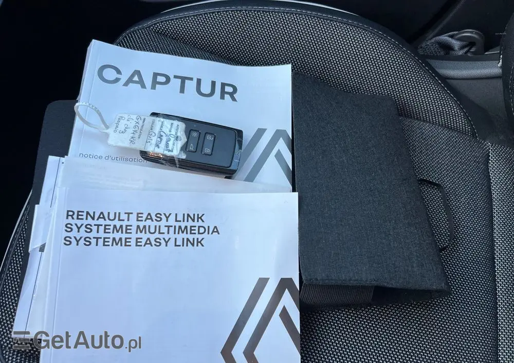 RENAULT Captur TCe 90 EXPERIENCE