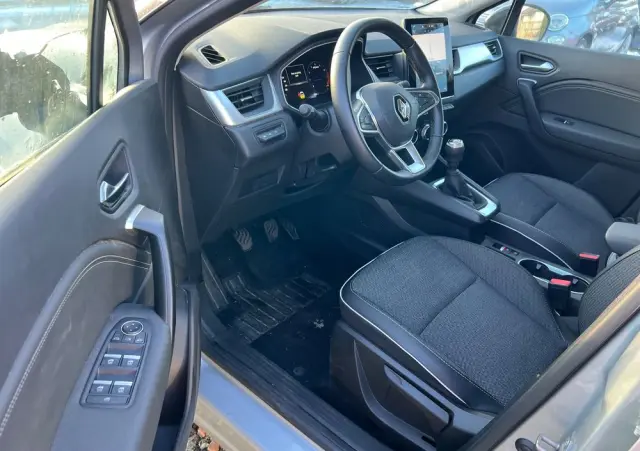 RENAULT Captur TCe 90 EXPERIENCE