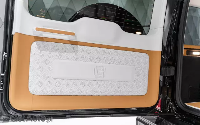 MERCEDES-BENZ Klasa G AMG 63 4x4