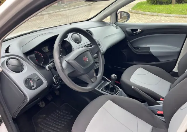 SEAT Ibiza 1.2 12V Entry
