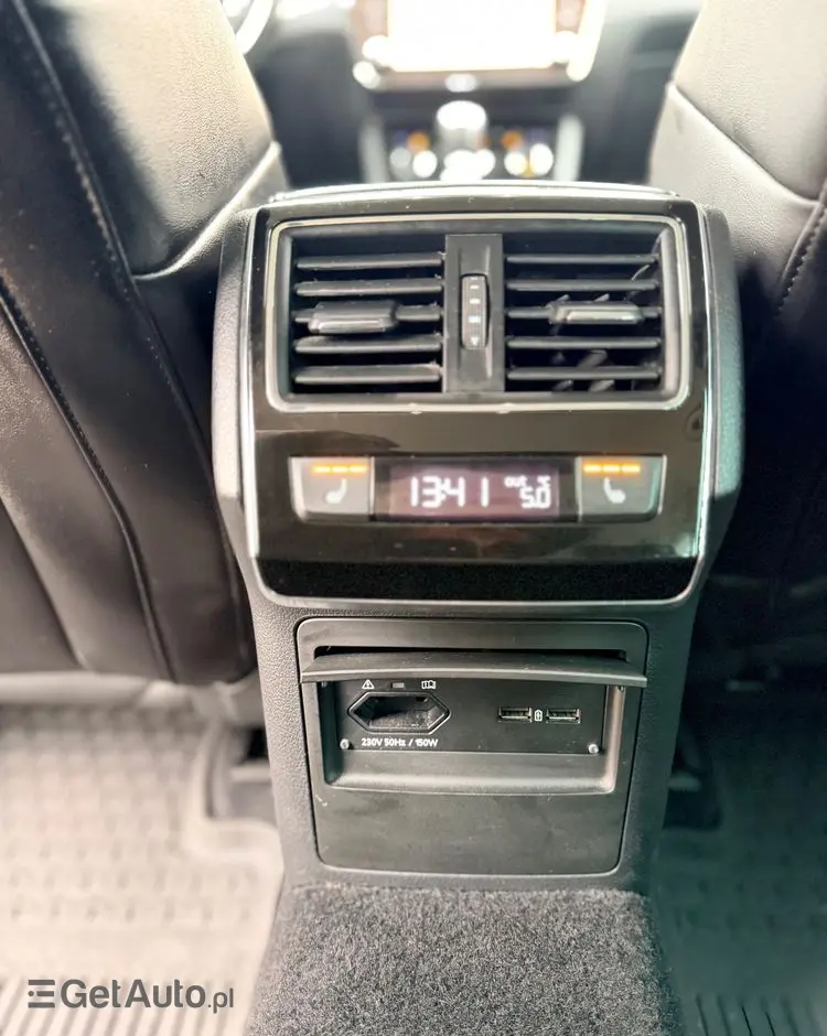 SKODA Superb 2.0 TDI 4x4 DSG Premium Edition