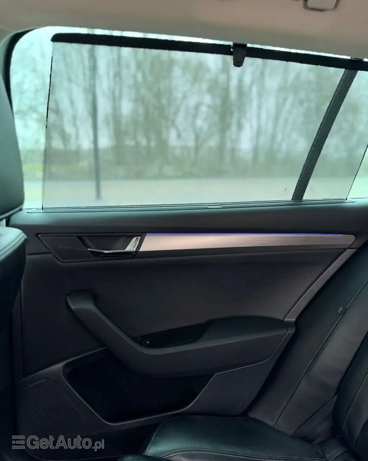 SKODA Superb 2.0 TDI 4x4 DSG Premium Edition