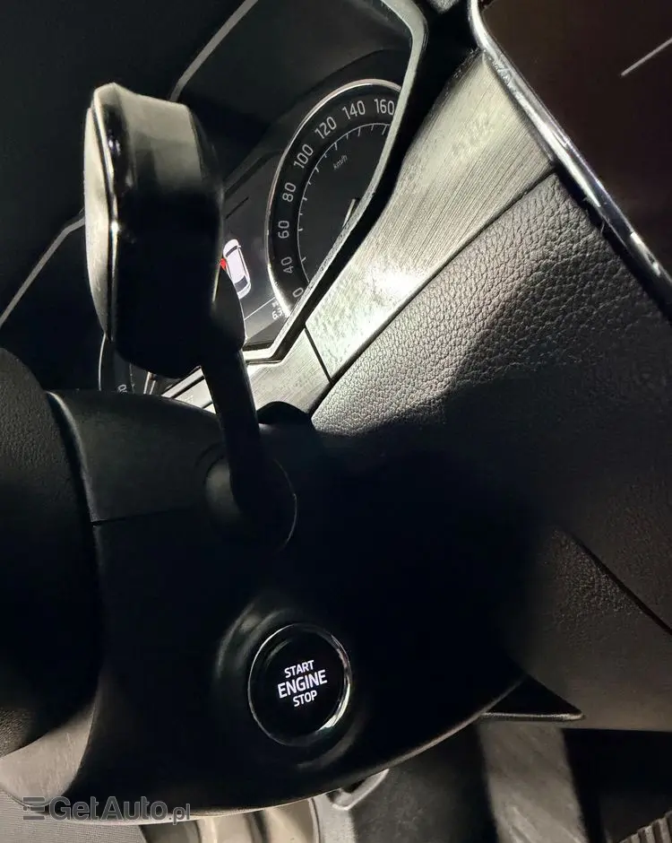 SKODA Superb 2.0 TDI 4x4 DSG Premium Edition