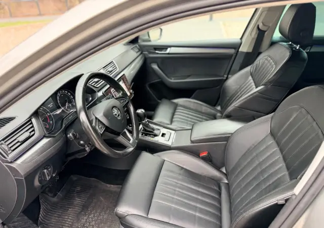 SKODA Superb 2.0 TDI 4x4 DSG Premium Edition