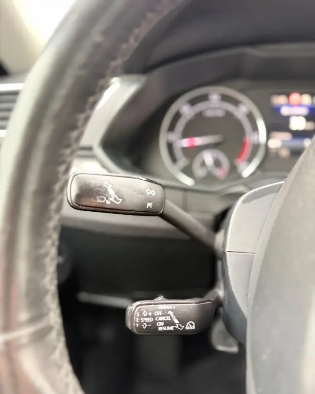 SKODA Superb 2.0 TDI 4x4 DSG Premium Edition