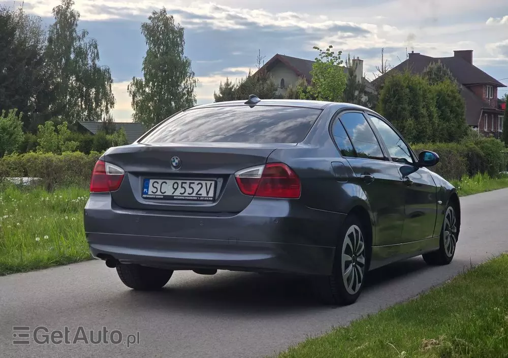 BMW Seria 3 318d