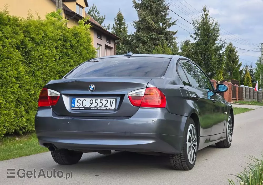 BMW Seria 3 318d